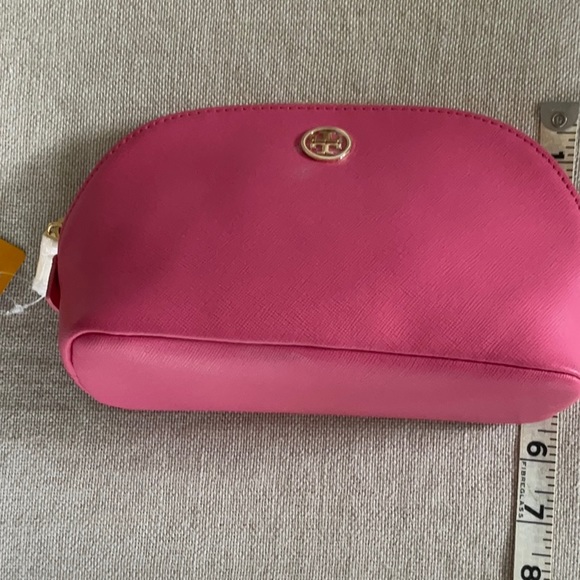 Tory Burch Robinson Makeup Bag - Picture 6 of 9